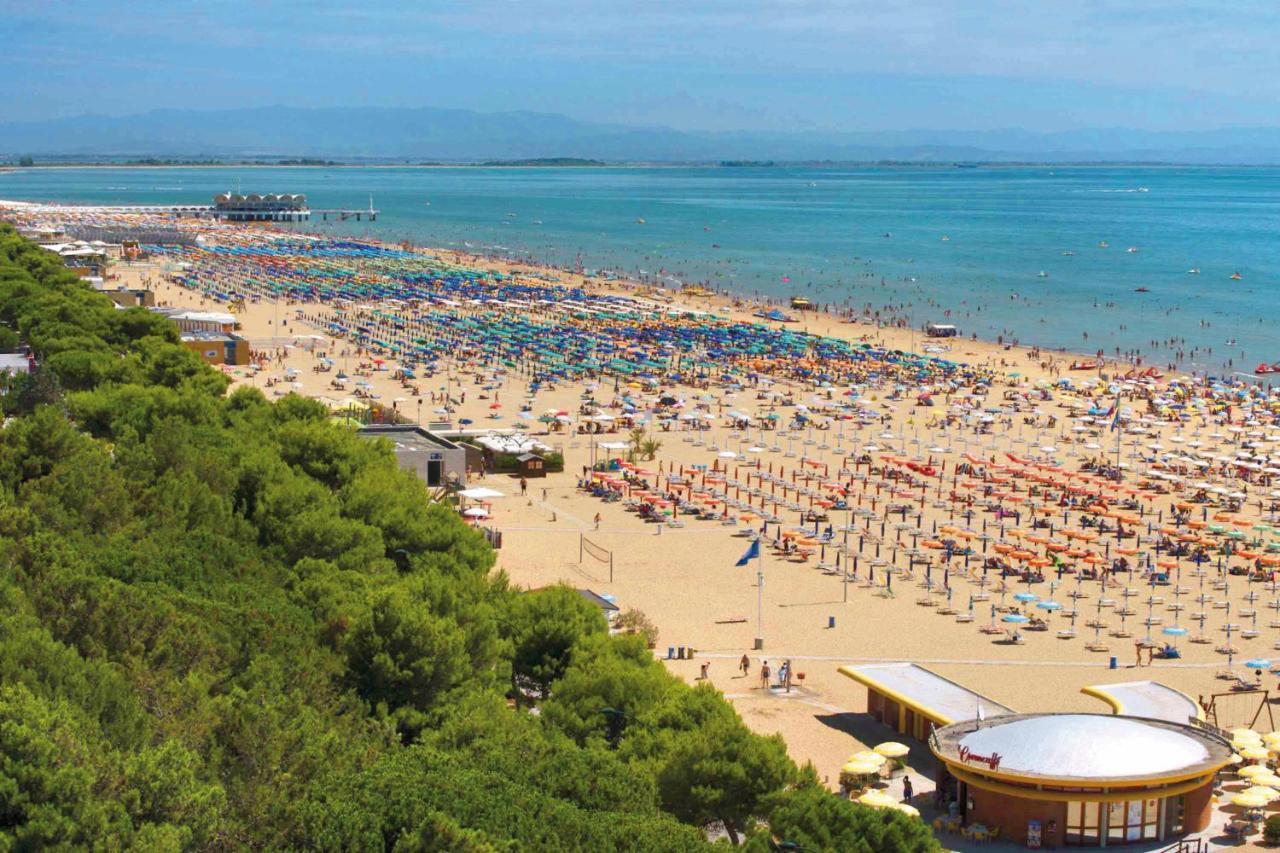 Appartamento Residenza Gardenia Lignano Sabbiadoro Esterno foto